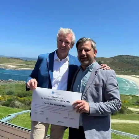 מלון Bosque Mar Reboredo